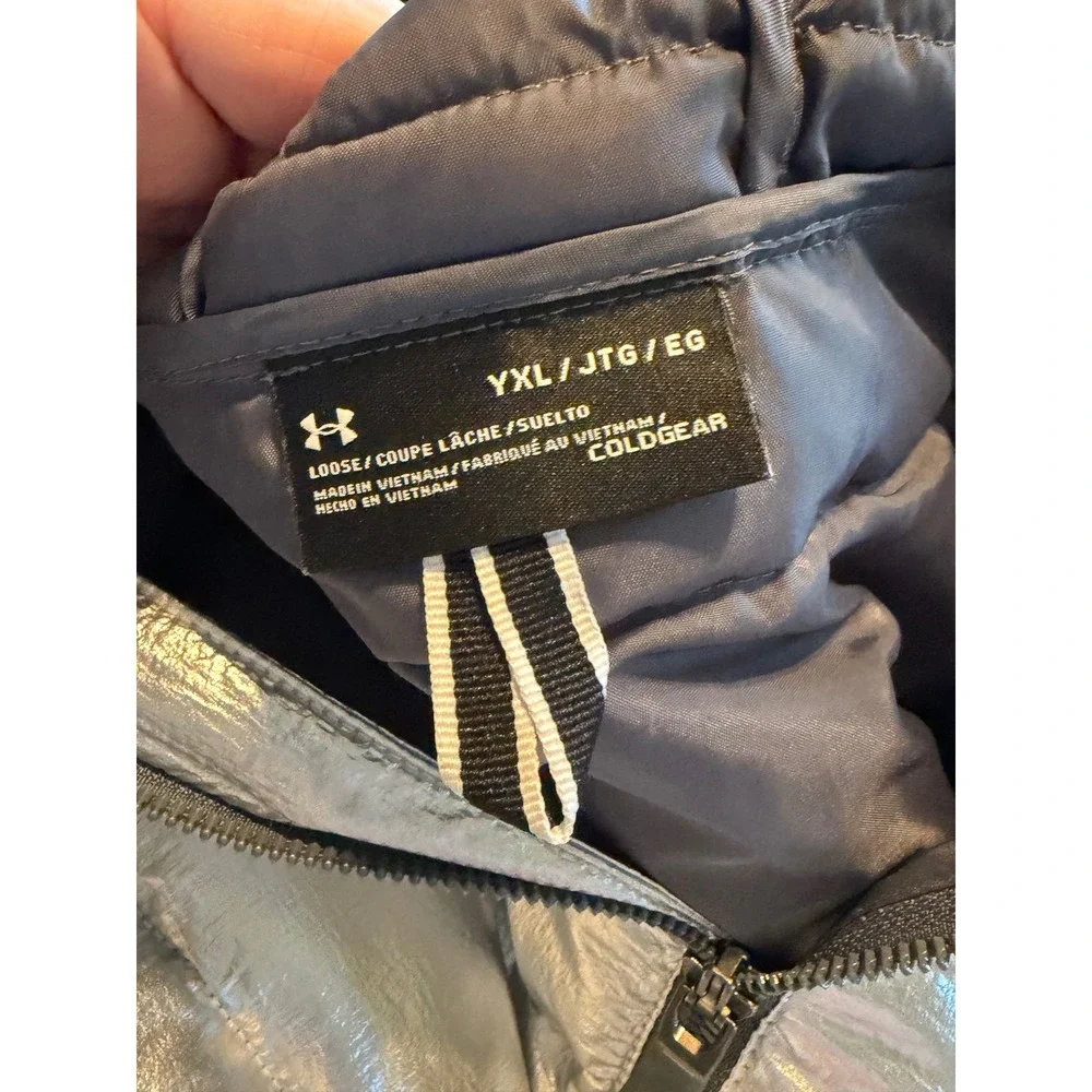 Under Armour ColdGear Girls Metallic Silver Puffer Jacket Hooded Parka YXL 18-20